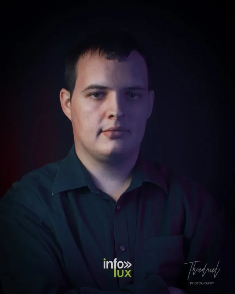 Jean-Philippe Dubois, portrait en lumière froide