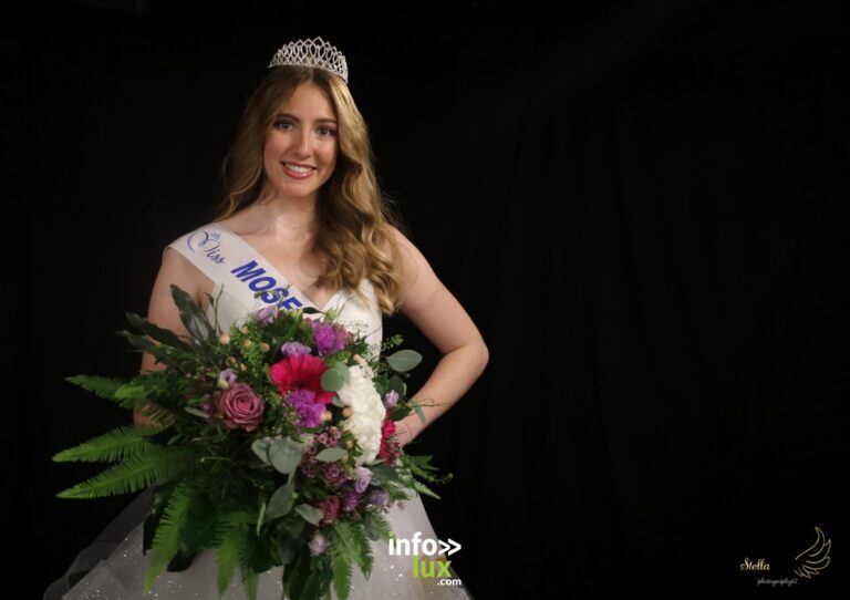 Amélia Bur, Miss Moselle 2024, couronne et bouquet