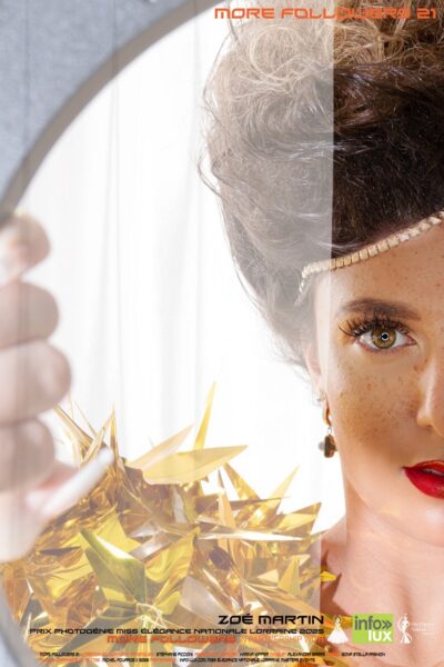Zoé Martin derrière un miroir, série « Rêveries Couture », More Followers n° 21 (mars 2026)